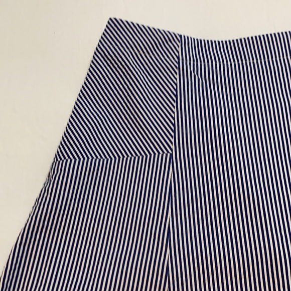 A Loft searsucker cotton skirt - Picture 9 of 10